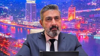 ياسر جلال لـ خبر أبيض: موعد عرض مسلسل للعدالة وجه آخر سيتحدد قريبا بعد استقرار الأوضاع بالمنطقة