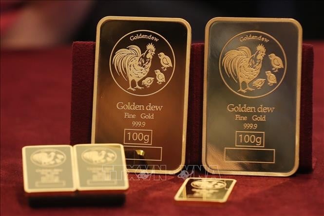 يتوقع الخبراء أن تستمر أسعار الذهب العالمية في التذبذب ضمن نطاق ضيق الأسبوع المقبل.