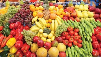أسعار الفاكهة اليوم الخميس 4 يونيو 2026 في سوق العبور.. العنب يبدأ من 30 جنيهًا والمانجو البلدية من 15 جنيهًا