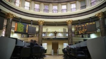 مشتريات محلية تحافظ على صعود مؤشرات البورصة بمنتصف جلسة الاثنين