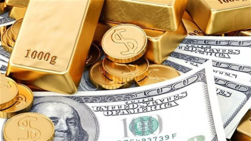 تراجع الدولار يضغط على أسعار الذهب محليًا رغم ارتفاعه عالميًا.. بكم عيار 21؟