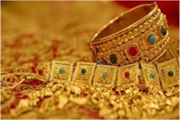 35 دولارا خسائر للأوقية.. تراجع سعر الذهب اليوم في بداية التعاملات العالمية 