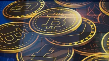 الدولار عند أعلى مستوى في شهرين.. والبيتكوين تهوي 5% إلى 63 ألفاً