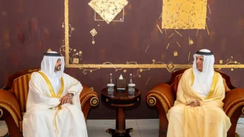 سعود بن صقر يرحّب بقنصل مملكة البحرين