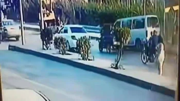 سائق يدهس أسرة في مصر ويفر هارباً..الداخلية تكشف تفاصيل حادث المعصرة