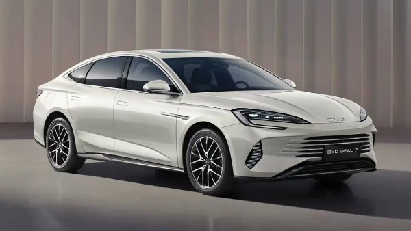 أسعار BYD سيل 7 موديل 2026 في السوق السعودي