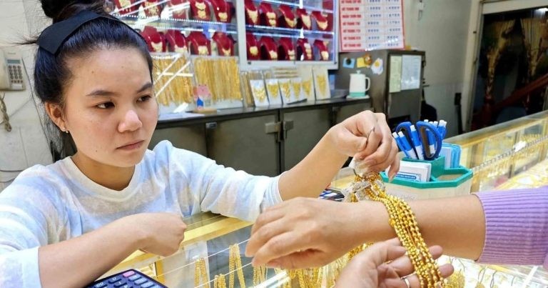 أسعار الذهب اليوم، 21 يونيو 2026: أسعار سبائك الذهب من شركة SJC، وخواتم الذهب عيار 9999، وأسعار الذهب العالمية.
