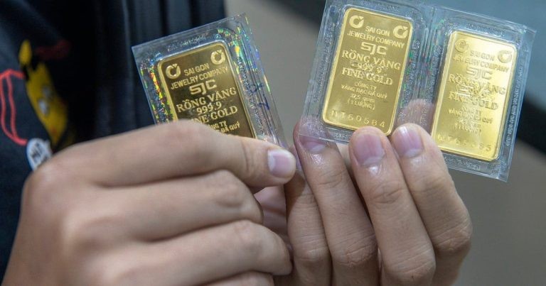 أسعار الذهب اليوم، 25 يونيو 2026: انخفضت الأسعار المحلية بما يقرب من مليون دونغ حيث انخفضت الأسعار العالمية إلى أقل من 4000 دولار.