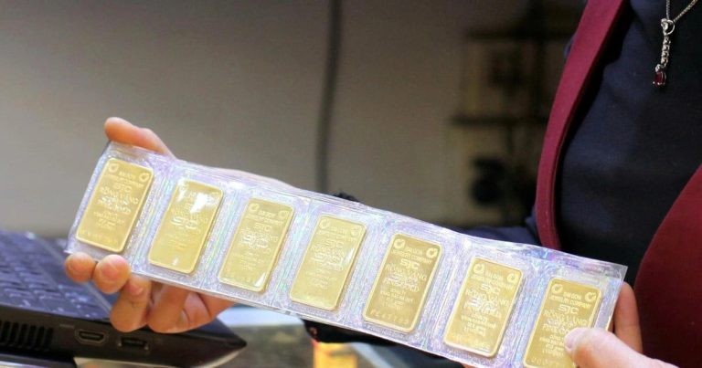 أسعار الذهب بعد ظهر اليوم، 5 يونيو 2026: انخفض سعر إغلاق الذهب عيار 9999 وخواتم الذهب بما يقرب من 4 ملايين دونغ فيتنامي للأونصة.