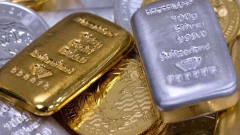 أسعار الذهب والفضة تتأرجح حول مستويات محورية وسط ضغوط التضخم