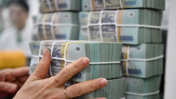 أسعار الفائدة في بنك LPBank اليوم، 3 يونيو 2026: انخفاضات في جميع آجال الاستحقاق، وتضييق نطاق 7%.
