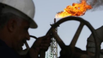 ارتفاع سعر البترول العالمي.. العقود الآجلة لبرنت تزيد 2.67 دولار للبرميل