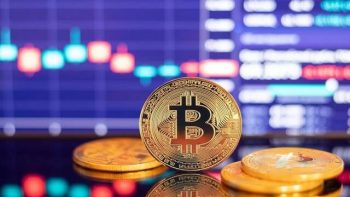 استقرار أسعار بيتكوين مع ترقب محادثات السلام وتراجع العملات البديلة
