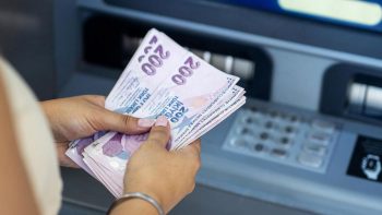 قفزة جديدة في أسعار العملات بتركيا.. الدولار واليورو يربكان الأسواق