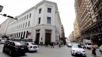 المركزي: 65.38 مليار دولار أرصدة الودائع بالعملة الأجنبية في البنوك المصرية