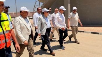 المهندسة راندة المنشاوي تتابع مشروعات مياه الشرب بـ3 محافظات