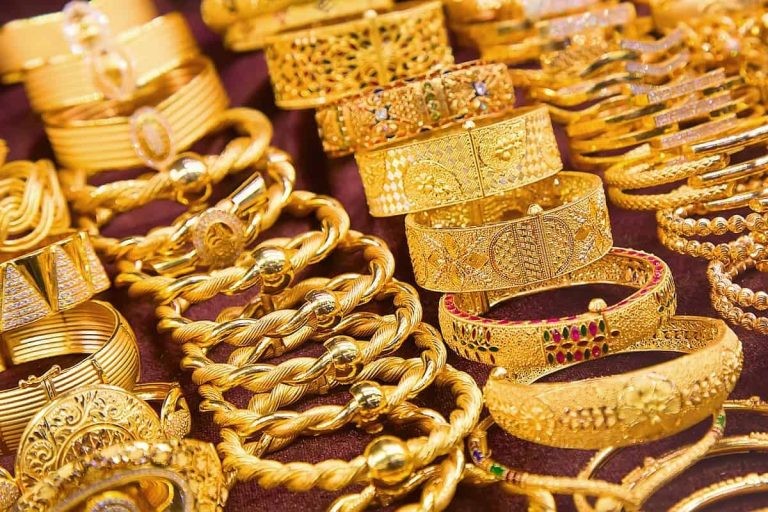 انخفاض سعر الذهب عيار 21 لـ 5965 جنيهًا مساء اليوم 22 يونيو 2026