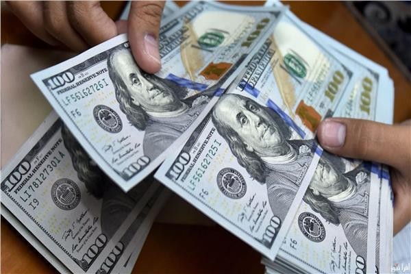 تراجع سعر الدولار الأمريكي أمام الجنيه المصري ختام تعاملات اليوم 15 يونيه 2026