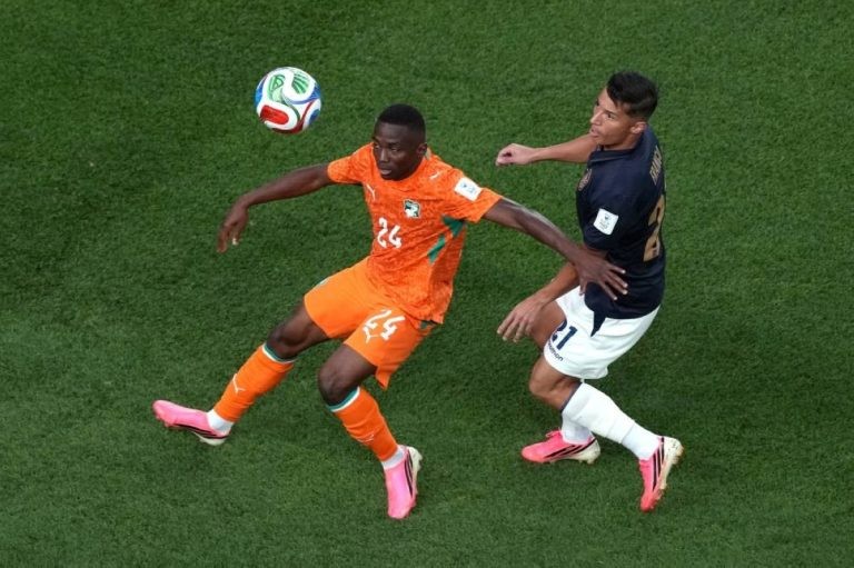 جنون أسعار كأس العالم.. 30 مليون دولار ثمن حزمة 12 مباراة «بث أرضي» فقط!