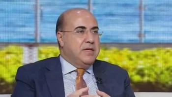 خبير : شائعات وصول الدولار لـ 300 جنيه لا أساس لها من الصحة