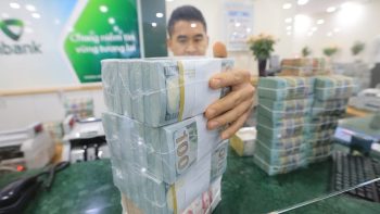 سعر صرف الدولار الأمريكي اليوم، 15 يونيو 2026: يحافظ على اتجاهه التصاعدي جنباً إلى جنب مع اليورو والجنيه الإسترليني.