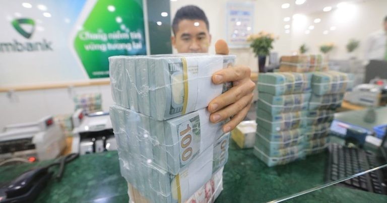سعر صرف الدولار الأمريكي اليوم، 15 يونيو 2026: يحافظ على اتجاهه التصاعدي جنباً إلى جنب مع اليورو والجنيه الإسترليني.