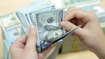 سعر صرف الدولار الأمريكي اليوم، 23 يونيو 2026: الدولار في السوق الحرة يحافظ على اتجاهه التصاعدي.