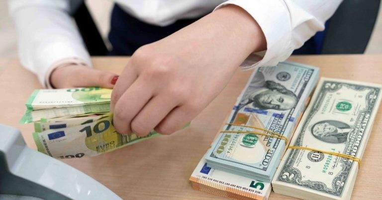 سعر صرف الدولار الأمريكي اليوم، 25 يونيو 2026: على الصعيد العالمي، ارتفع إلى أعلى مستوى له في الأشهر الـ 13 الماضية.