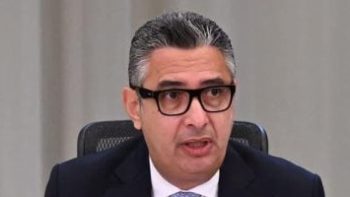 وزارة التموين تقرر استمرار صرف منحة الدعم الإضافى على البطاقات خلال يونيه لمن تخلف عن الموعد المحدد.. حملات رقابية على الأسواق للتأكد من بيع السلع بالسعر المعلن.. وطرح الطماطم بـ15 جنيها للكيلو