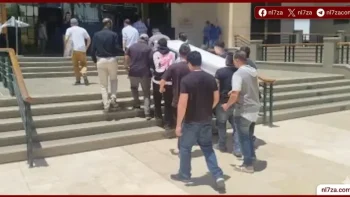 وصول جثمان سهام جلال لمسجد حسن الشربتلي استعدادا لتشييعها بعد صلاة الظهر