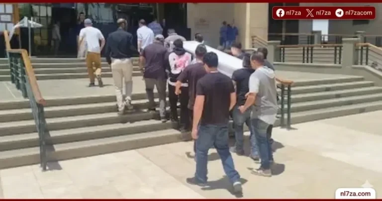 وصول جثمان سهام جلال لمسجد حسن الشربتلي استعدادا لتشييعها بعد صلاة الظهر