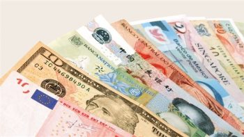 أسعار العملات الأجنبية والعربية أمام الجنيه في البنك الأهلي
