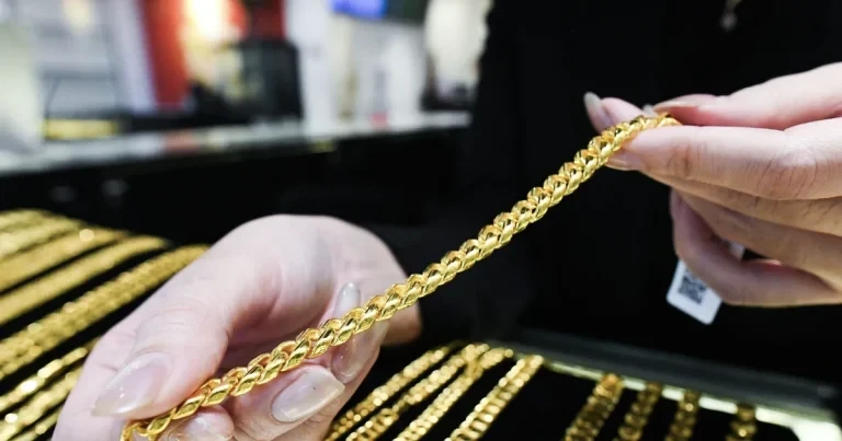 أسعار الذهب اليوم (14 يوليو): تستمر في الانخفاض الحاد.
