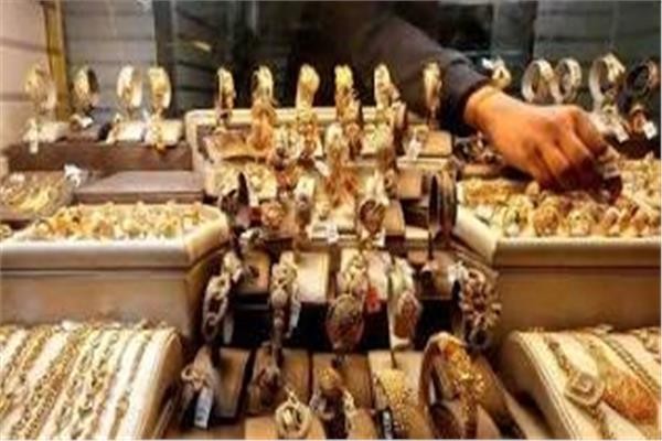 أسعار الذهب اليوم الإثنين.. عيار 21 يسجل 5850 جنيهًا