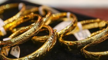 أسعار الذهب اليوم، 11 يوليو 2026: انخفاض أسعار الذهب العالمية، وسعر الذهب في بورصة جنوب الصين يقترب من 150 مليون دونغ فيتنامي للأونصة.