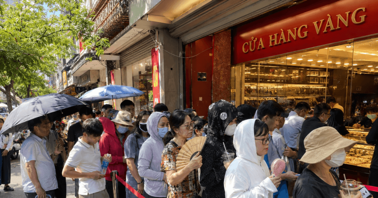 أسعار الذهب اليوم، 3 يوليو 2026: أسعار سبائك وخواتم الذهب عيار 9999 من نوع SJC، وأسعار الذهب العالمية.