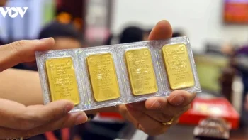 أسعار الذهب اليوم، 8 يوليو: تستمر أسعار الذهب المحلية في الانخفاض إلى حوالي 150 مليون دونغ فيتنامي للأونصة.