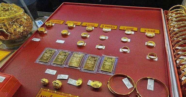 أسعار الذهب في الساعة 5:30 صباحًا اليوم، 14 يوليو 2026: أسعار الذهب عيار 9999، والخواتم، والذهب العالمي.