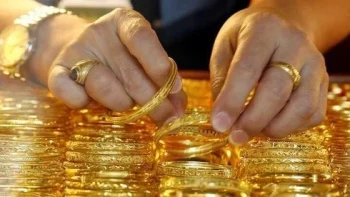 ارتفعت أسعار الذهب المحلية بشكل حاد، حيث تم تداولها عند حوالي 151 مليون دونغ فيتنامي.