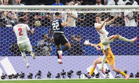 الأرجنتين بقيادة ميسي تُذهل إنجلترا بعودة تاريخية لتتأهل لنهائي كأس العالم