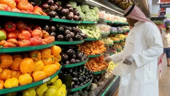 التضخم يستقر في السعودية في يونيو ولكن أسعار الغذاء تتسارع وسط توترات هرمز