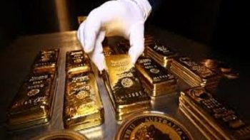 الذهب يتراجع بأكثر من 1% مع مخاوف إغلاق مضيق هرمز وصعود أسعار النفط