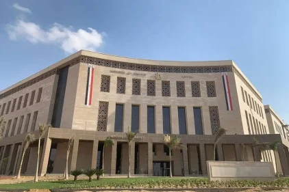 المالية ترفع مخصصات الأجور إلى 822.8 مليار جنيه وتعلن زيادات جديدة للعاملين بالدولة والمعلمين والأطباء