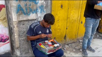 “الولاعات” بضاعة شحيحة وثمينة في غزة.. إليكم الأسعار والبدائل | سياسة