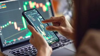 تراجع أسعار النفط وارتفاع الأسهم مع هدوء نسبى فى الأسواق المالية