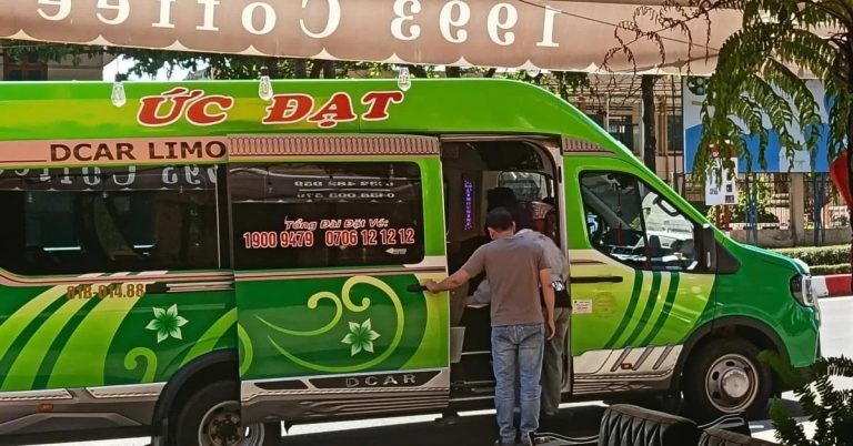 تقوم شركات النقل في مقاطعة جيا لاي بتخفيض أسعار الشحن بالتزامن مع انخفاض أسعار الوقود.
