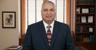 خبير اقتصادي يتوقع تثبيت أسعار الفائدة في اجتماع المركزى الخميس المقبل