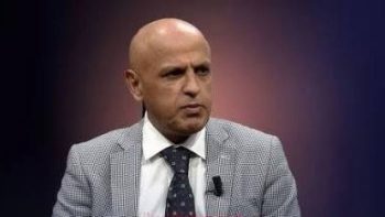 خبير سياسي لقناة المهرية: الحوثيون يترددون في إغلاق باب المندب وعُمان قادرة على احتواء التصعيد
