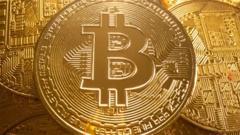 سعر البيتكوين ينتعش الاثنين بعد تصريح ترامب بأنه أصبح “مؤيدًا قويًا للعملات الرقمية”