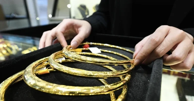 سعر الذهب اليوم (11 يوليو): أعلى بنحو 19 مليون دونغ فيتنامي للأونصة من السعر العالمي.